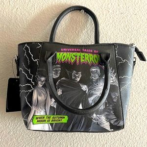 Hot Topic small universal studios monsters hand bag
